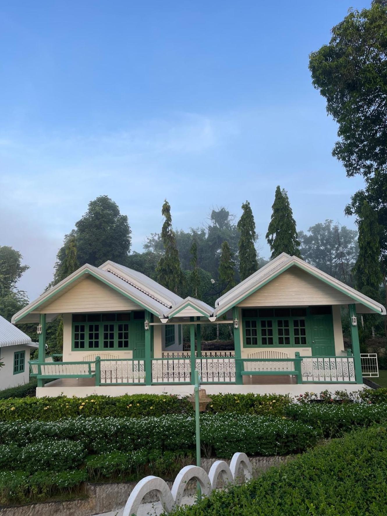 Baanpufa Resort Sai Yok Ngoại thất bức ảnh